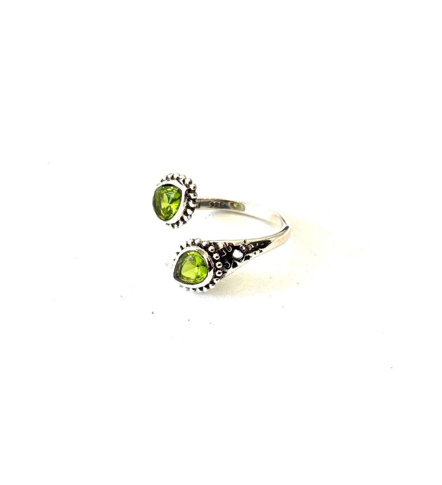 ANELLO DOPPIA GOCCIA PERIDOTO SFACCETTATO AVVOLTO DA MICROSFERE - REGOLABILE - ARGENTO 925