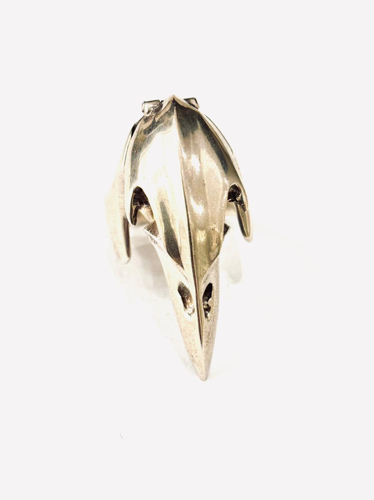 ANELLO TESCHIO DI UCCELLO CON SCOMPARTO SEGRETO ARGENTO 925