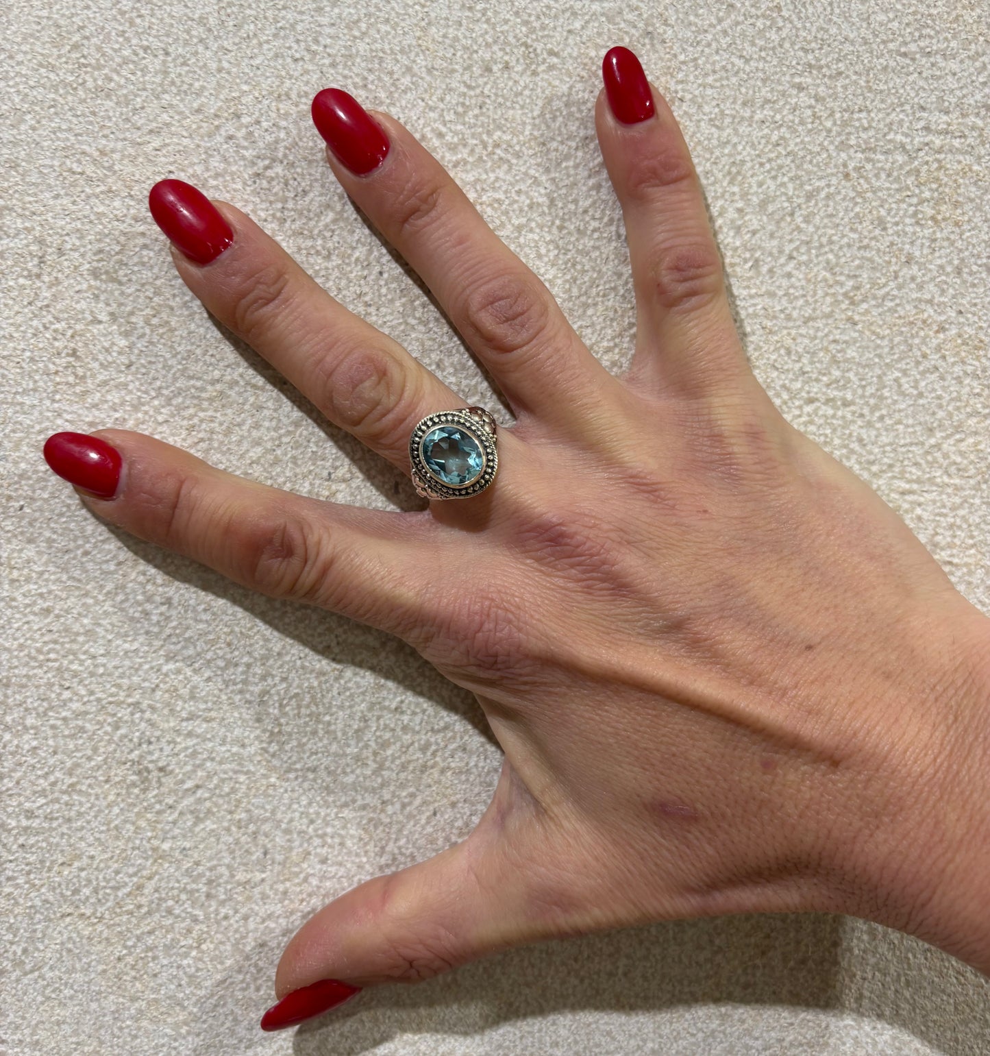 ANELLO QUARZO BLU OVALE SFACCETTATO - ARGENTO 925