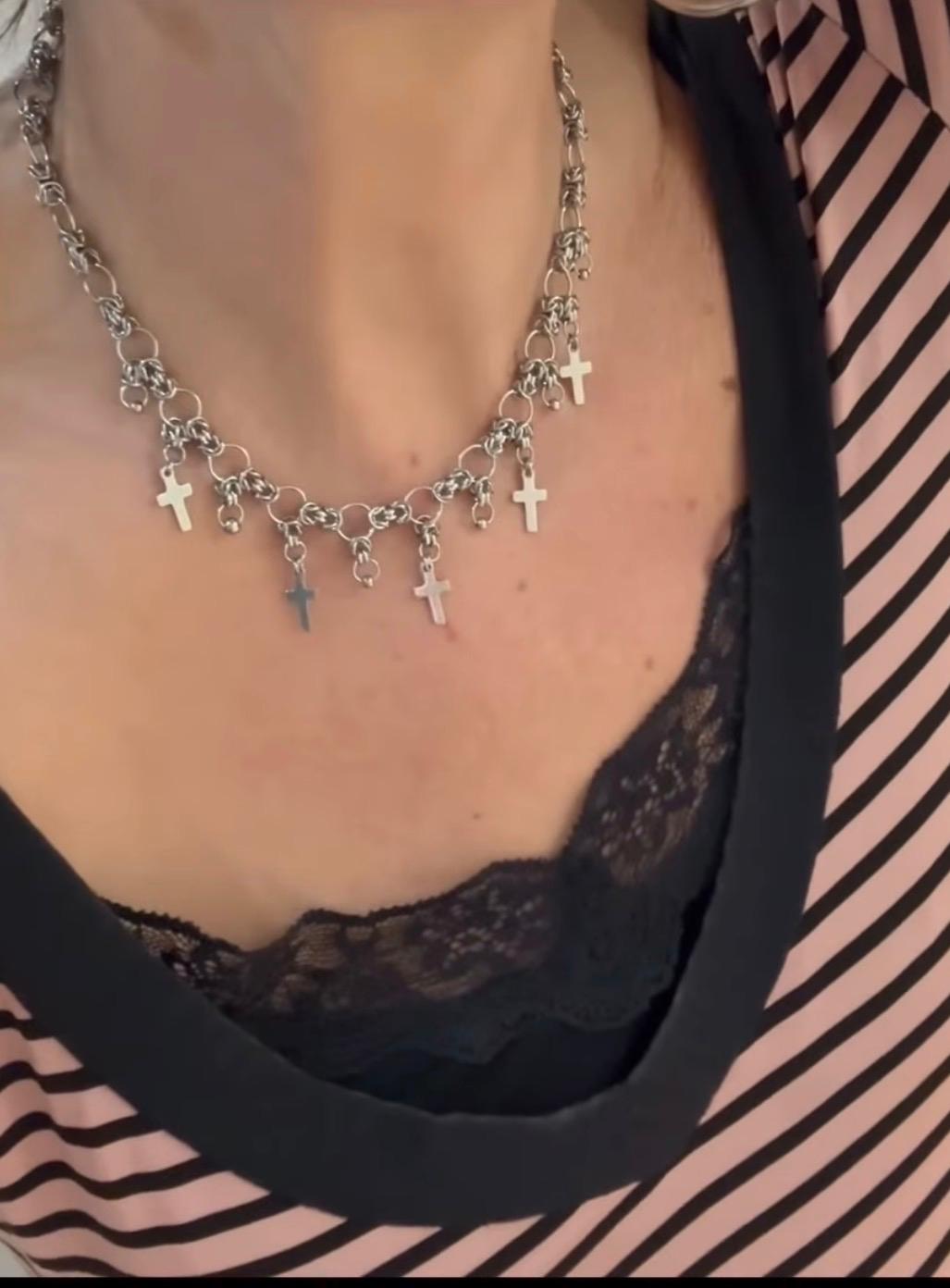 COLLANA LITTLE PRAYER - DETTAGLI BIZANTINI - ACCIAIO