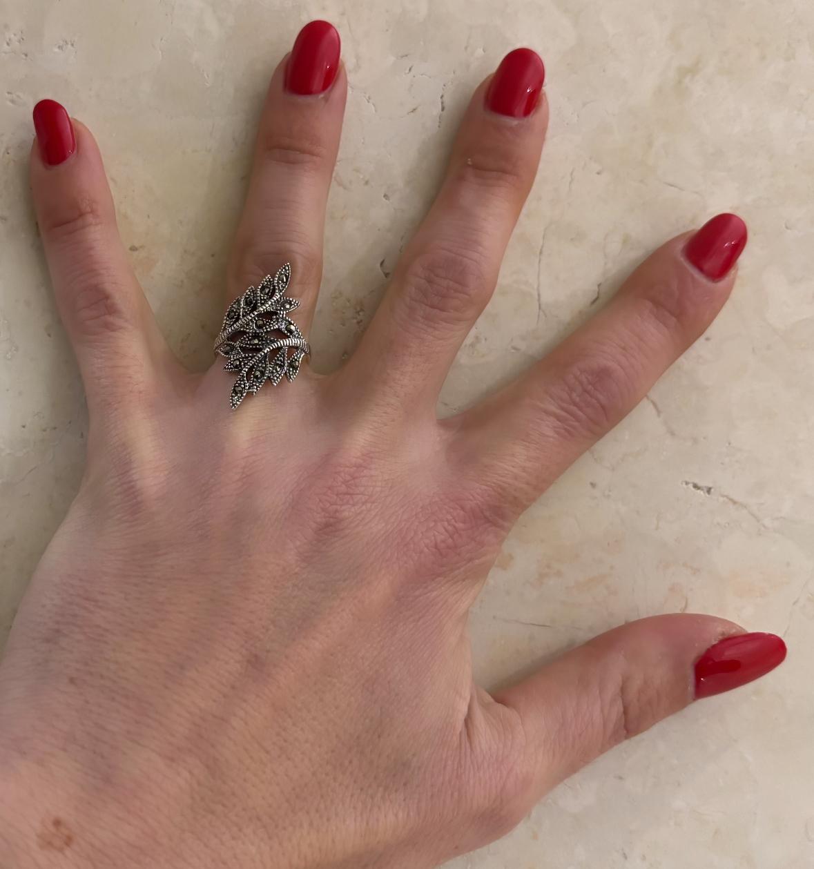 ANELLO FOGLIA CON MARCASSITE - ARGENTO 925