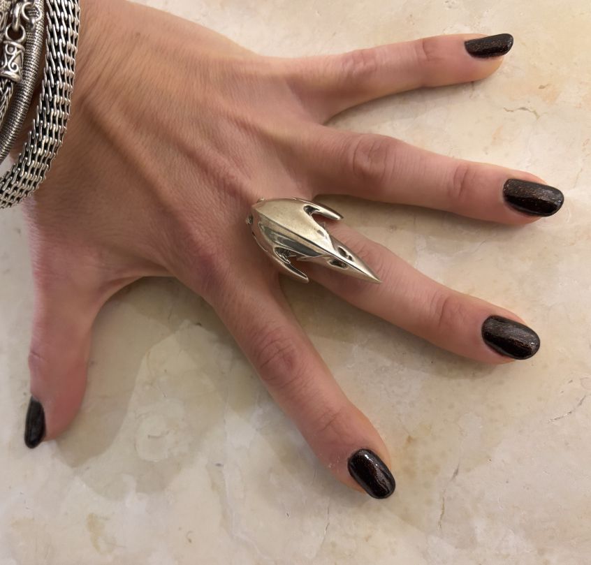 ANELLO TESCHIO DI UCCELLO CON SCOMPARTO SEGRETO ARGENTO 925