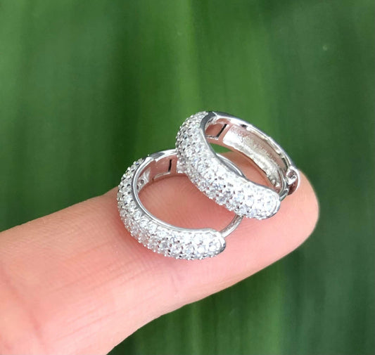 CERCHI PAVÉ DI ZIRCONI BIANCHI - ARGENTO 925 RODIO