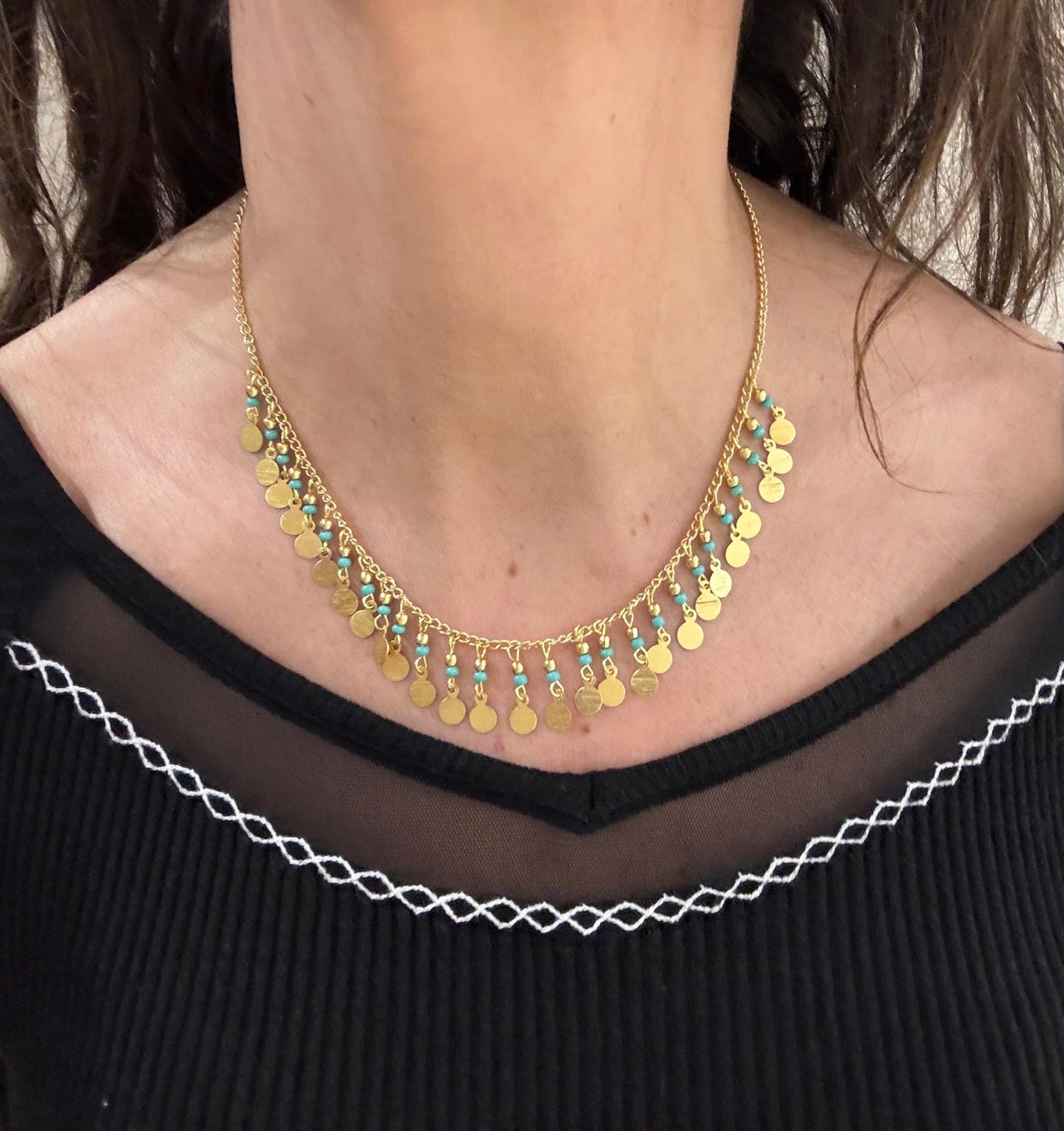 COLLANA OTTONE - CORALLINI E PENDENTI TONDI