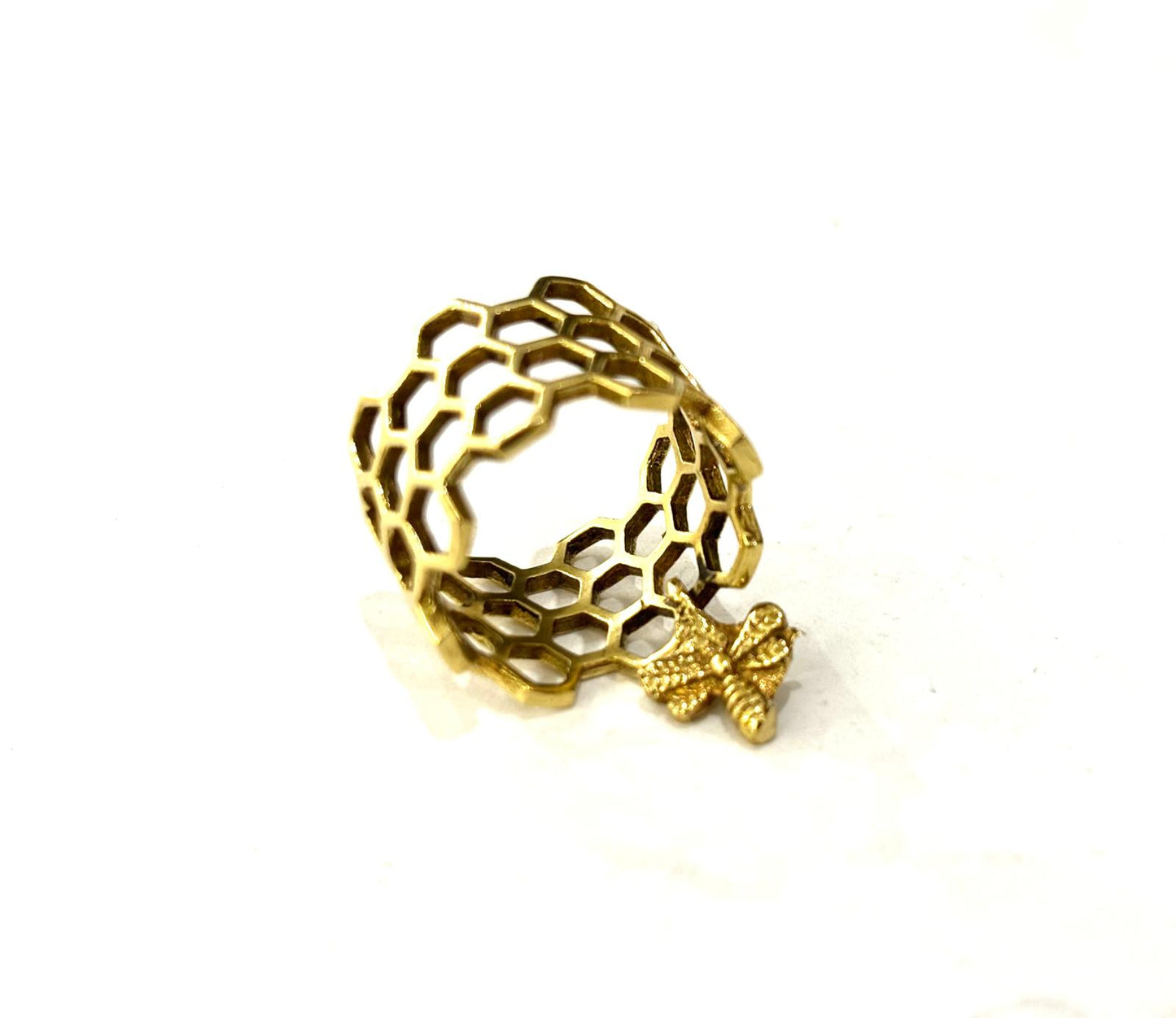 ANELLO OTTONE - FASCIA NIDO D'APE TRAFORATA CON CHARM APE