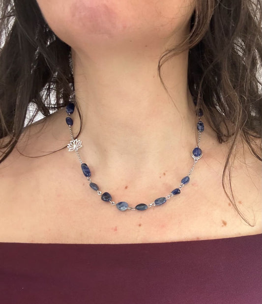 COLLANA GIROCOLLO HARMONIA - SODALITE - FIOR DI LOTO ARGENTO 925 - LAPISLAZZULI ARGENTO 925