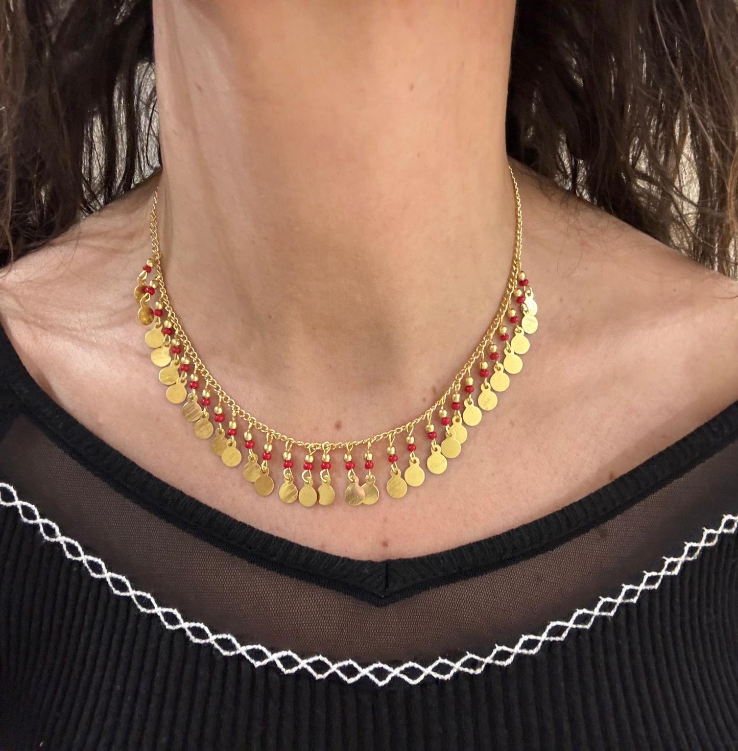 COLLANA OTTONE - CORALLINI E PENDENTI TONDI