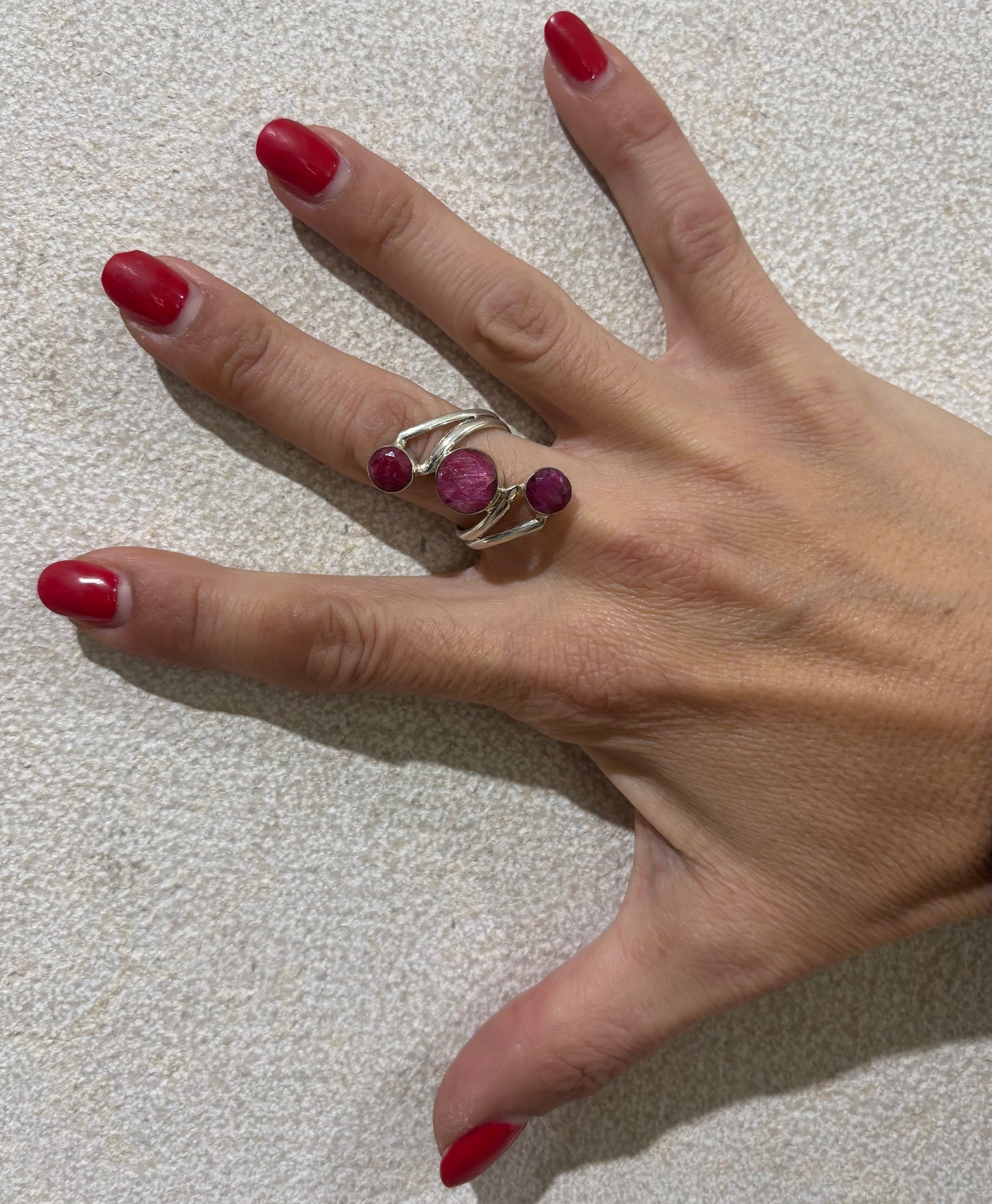 ANELLO TRIS RADICE DI RUBINO