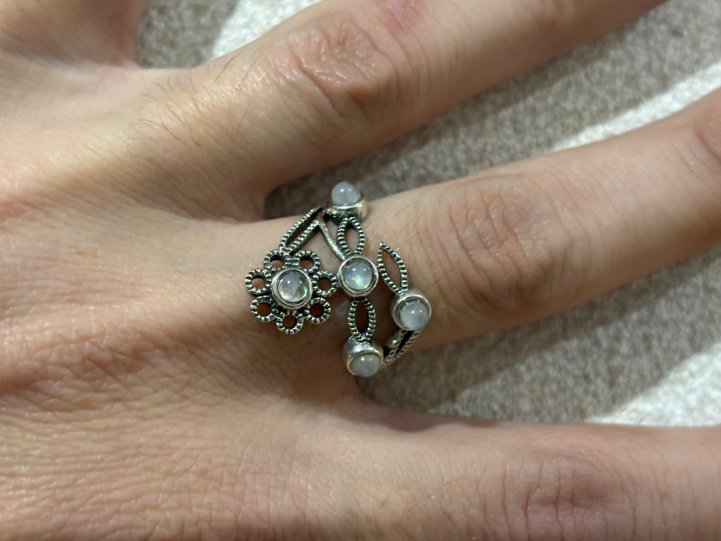 ANELLO FLOREALE PIETRA DI LUNA - ARGENTO 925