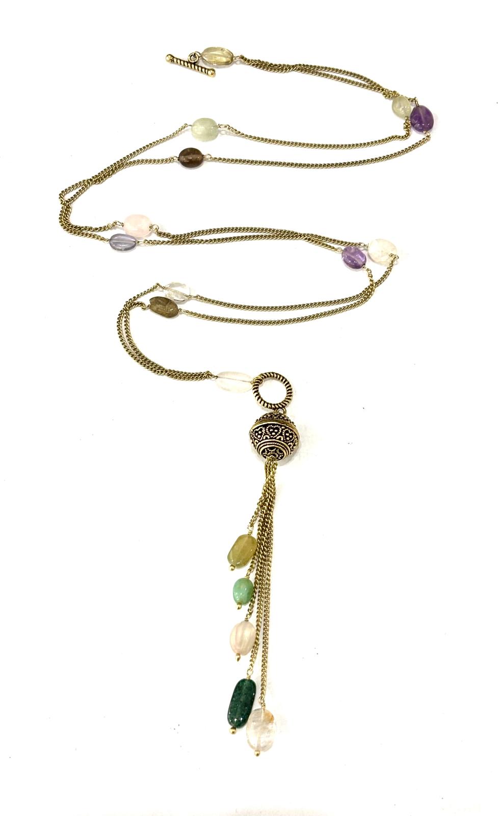 COLLANA LUNGA OTTONE CON CATENA GROUMETTE E PIETRE NATURALI