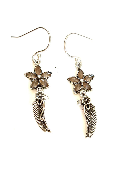 ORECCHINI PENDENTI FIORE QUARZO ROSA - ARGENTO 925